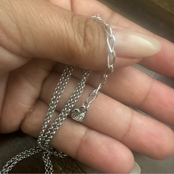 Necklace - Picture 2 of 3